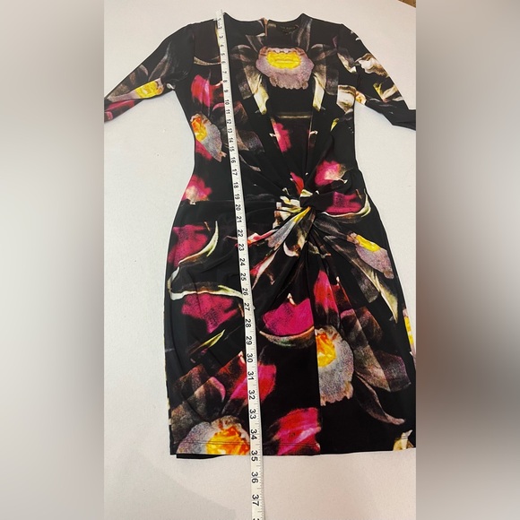 Stunning Ted Baker Floral Twisted Knot Floral Sheath Dress - Picture 12 of 13